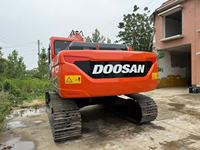 Excavatrice d'occasion 25 tonnes Doosan DX225LC-9C avec cabine et godet