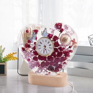 Moules <span class=keywords><strong>en</strong></span> résine pour horloge <span class=keywords><strong>de</strong></span> table <span class=keywords><strong>en</strong></span> <span class=keywords><strong>forme</strong></span> <span class=keywords><strong>de</strong></span> cœur DM625, résine époxy, Silikonform pour la préservation des fleurs, artisanat, bricolage, décoration intérieure - Product Image 5