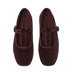 Nuovo Design bambina elegante scarpe da principessa velluto rosso T Bar Mary Jane scarpe eleganti scarpe basse da ragazza per bambini - Product Image 1