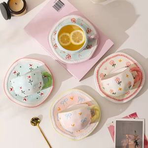แก้วกาแฟพอร์ซเลน แก้วนม เซรามิก ลายนูนเพ้นท์มือ ปรับแต่งได้ตามต้องการจากโรงงาน ปลอดภัยสำหรับไมโครเวฟและเครื่องล้างจาน สำหรับผู้ค้าส่ง - Product Image 3