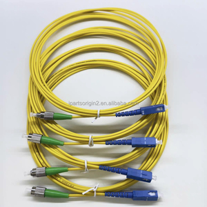 Cable de Fibra Óptica Monomodo de 3 Metros, SC/UPC a FC/APC, Grado Telecomunicaciones, para Redes FTTX - Product Image 1