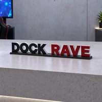 Enseigne lumineuse LED personnalisable noire et rouge avec lettres verticales de 25 mm et base noire mate pour les comptoirs d'accueil des événements e-sport
