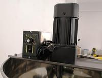 Remplisseuse à piston semi-automatique avec trémie de mélange pour liquides visqueux (boissons, sauces chili, confitures, crèmes, ketchup) et flacons