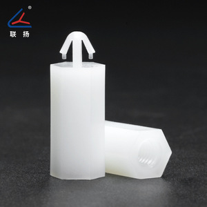 Espaciador hexagonal de plástico con cierre a presión Lianyang Nylon FM3FM4 para soporte de aislamiento en aplicaciones eléctricas - Product Image 2