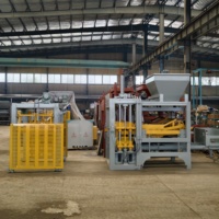 Fabricant de machines à fabriquer des blocs de béton entièrement automatiques QT4-15