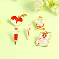 Broche médicale simple broches stéthoscope seringue thermomètre broche Badge pour infirmière médecin décoration