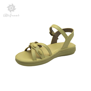 독특한 디자인 경량 통기성 오픈 토 플랫 샌들 여름 아늑한 샌들 여성용 비치 샌들 - Product Image 4