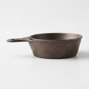 Taza Medidora de Metal Premium con Asa para Uso en la Cocina, Utensilios de Cocina Elegantes para Restaurantes - Product Image 1