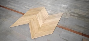 Chaud! 100% chêne blanc européen <span class=keywords><strong>parquet</strong></span> bois d'ingénierie pas cher <span class=keywords><strong>prix</strong></span> <span class=keywords><strong>chevron</strong></span> chêne d'ingénierie + <span class=keywords><strong>parquet</strong></span>, <span class=keywords><strong>parquet</strong></span> - Product Image 4