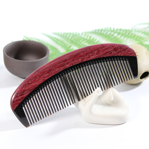หวีไม้สีม่วงขนาดใหญ่ หวีนวดป้องกันไฟฟ้าสถิตสำหรับใช้ในบ้าน - Product Image 1