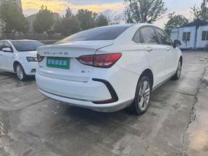 ผลิตในประเทศจีน ปี 2022 ปักกิ่ง EU5 ระยะทางวิ่ง 401 กม. 4 ประตู 5 ที่นั่ง ขับเคลื่อนล้อหน้า รถยนต์ไฟฟ้า - Product Image 4