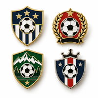 Fabricant Flyances, vente en gros de badges en émail personnalisés pour équipes de football universitaire, badges de club de football en métal, broches
