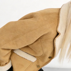 Chaqueta de Mujer con Imitación de Piel de Oveja - Abrigo Cálido de Forro Polar con Cuello y Puños de Piel - Ropa de Invierno Informal - Logotipo Personalizado - Product Image 6