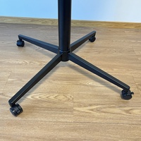 Bureau rond moderne pour le bureau à domicile avec table d'appoint pour canapé, roulettes, base pneumatique réglable en hauteur, pieds en aluminium, plateau en MDF