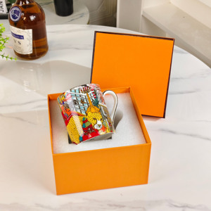 Taza de Café de Porcelana Fina con Estampado Animal de Paisaje Urbano Vibrante y Borde Dorado, Exquisita Taza de Té de Porcelana para Decoración del Hogar u Oficina - Product Image 2