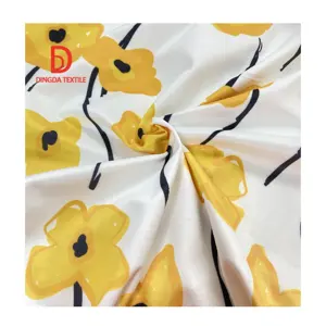 100% Polyester Digitale Prints Gele Bloem Patroon Gebruikt Op Andere Kledingstuk Accessoires