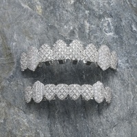 G019 Appareil dentaire Hip-Hop européen et américain pour huit dents, entièrement incrusté de diamants en tungstène et zircon, Vente chaude
