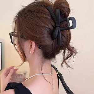 Großhandel Maßgefertigte 2026 Trendige Große Schleifen-Haarklammern Premium Matte Haarklauen für Damen Party-Accessoires - Product Image 4