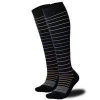 Chaussettes de compression montantes en fibre de bambou, respirantes, anti-odeur, rayées, 20-30 mmHg, pour la course, les voyages et les soins infirmiers, personnalisables en usine