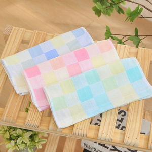 Serviette pour bébé en gaze double couche en pur coton Carlota, 25x50 cm, motif à carreaux, pour nourrissons et jeunes enfants - Product Image 3