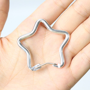 Porte-clés mousqueton étoile multicolore en aluminium léger avec clip à ressort pour le <span class=keywords><strong>camping</strong></span>, les voyages, les cadeaux promotionnels, accessoire durable - Product Image 5