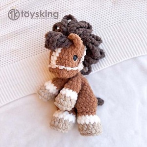 Peluche de Caballo de la Suerte - Pony de Ganchillo Hecho a Mano para Bebé, Símbolo de Buena Fortuna (Regalo de Caballo de la Suerte), Compañero Suave para <span class=keywords><strong>Recién</strong></span> <span class=keywords><strong>Nacidos</strong></span> - Product Image 1