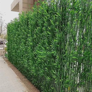Albero di bambù artificiale verde di diverse dimensioni all'ingrosso, pianta finta da 3 m con foglie di bambù per decorazioni di recinzioni esterne - Product Image 1
