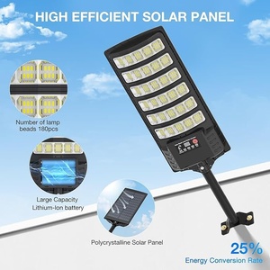 2025 Yeni Özel Model Güneş Enerjili <span class=keywords><strong>LED</strong></span> Entegre Sokak Lambası Yüksek Parlaklık İnsan Vücudu Sensörü Pil Seviyesi Göstergesi IP66 - Product Image 4