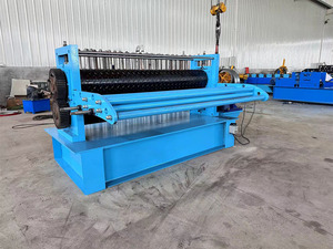 Metalen Materiaal Spoel Embossing Producerende Lijn Plc-Gestuurde Versnellingsbak Motorpomp Eenvoudig Te Bedienen - Product Image 4