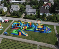 Parcours d'obstacles gonflable Nerf Gun avec saut de falaise