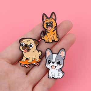 Broche en alliage de zinc émaillé, motif chien <span class=keywords><strong>bouledogue</strong></span> mignon et caniche, célèbre dans le monde entier, épinglette de revers, bijoux animaliers pour les amoureux des animaux, cadeaux de remise de diplôme - Product Image 2