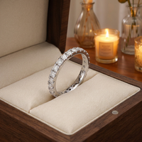 Exquisito Anillo de Compromiso y Matrimonio para Mujer de Plata de Ley 925 con Moissanita VVS de 2.5mm y Certificación GRA