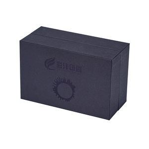 Caja de Regalo de Lujo con Tapa Abatible Personalizada, Cartón Reciclado, Cierre Magnético, Opciones OEM, Estampado en Caliente con Lámina Dorada, Recubrimiento UV para Perfumes - Product Image 1