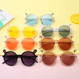 Gafas de sol para niños, estilo de dibujos animados, protección UV400, montura completa ligera para niños, gafas decorativas unisex a la moda - Product Image 1