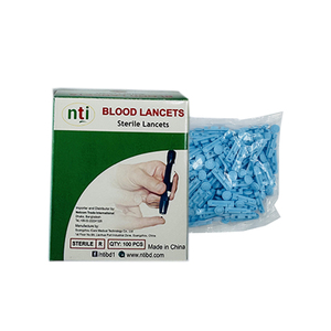 Lancettes sanguinolèches stériles à corps transparent et système de sécurité pour rétraction visible de l'aiguille - Product Image 1