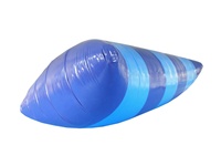 Toboggan flottant gonflable en bâche PVC de 0,9 mm avec logo et couleurs personnalisés, taille pour parc aquatique, tour d'escalade sur glace