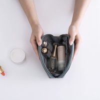 Organisateur de cosmétiques portable et imperméable pour femmes, petite pochette à rouge à lèvres, sac à cosmétiques en forme de demi-lune