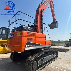 Excavadora de cadenas Doosan DX300LC-9C de 15 toneladas con cazo de excavación de 0.18m³ de capacidad, equipo de construcción usado. - Product Image 2