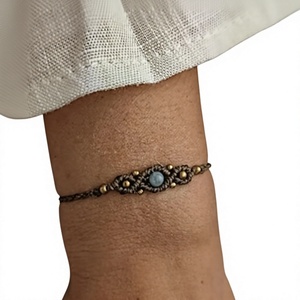 Bracelet en macramé fait main avec perle en pierre naturelle pour la fabrication de bijoux en gros - Product Image 1