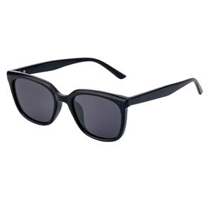 Nuevas Gafas de Sol Polarizadas con Marco Cuadrado, Unisex, Protección UV400, Lentes Negras TR90 TAC Clase 2, Estilo GM - Product Image 4