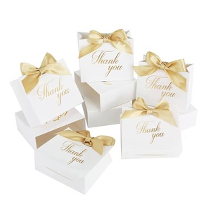 Cajas de Regalo de Papel con Lámina Dorada Blanca al por Mayor, con Lazo de Satén, Mini Cajas de Regalo para Baby Shower, Boda, Dulces - Product Image 1