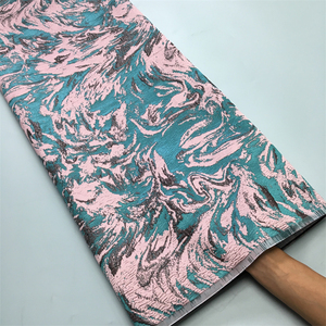 Tissu en dentelle brodée française de haute qualité 3919, tissu en dentelle <span class=keywords><strong>jacquard</strong></span> africain damassé doré 2024 pour robe de soirée femme - Product Image 2