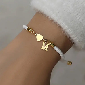 Verstellbares Seil-Armband mit Großbuchstaben AZ, 18K Vergoldet, Unisex, Mehrfarbig - Product Image 1