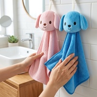 Serviette de compagnie apaisante personnalisée en gros avec logo brodé motif chien de dessin animé, serviette de maison à suspendre, compagnon de sommeil