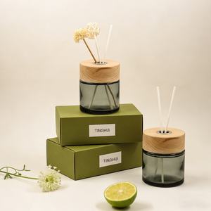 Wholesale Luxury Refillable 100ml 200ml Empty Diffuser Bottles with <b>Reed</b> Container With Wooden Lid - Product Image 2