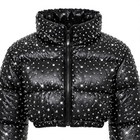 Blouson court matelassé pour femme avec strass et logo, imperméable, coupe-vent, en polyester, à capuche, pour l'hiver