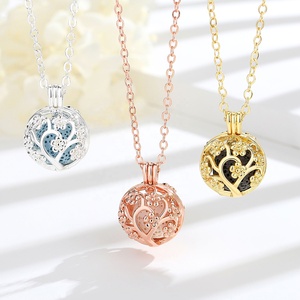 <span class=keywords><strong>Fiore</strong></span> <span class=keywords><strong>della</strong></span> <span class=keywords><strong>vita</strong></span> Design placcato oro gioielli aromaterapia olio essenziale pietra lavica forma rotonda gabbia <span class=keywords><strong>ciondolo</strong></span> collana da donna - Product Image 3