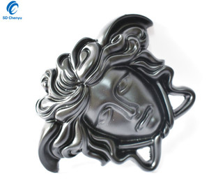 Etichetta decorativa a forma di testa di Medusa umana nera opaca per mobili - Product Image 6