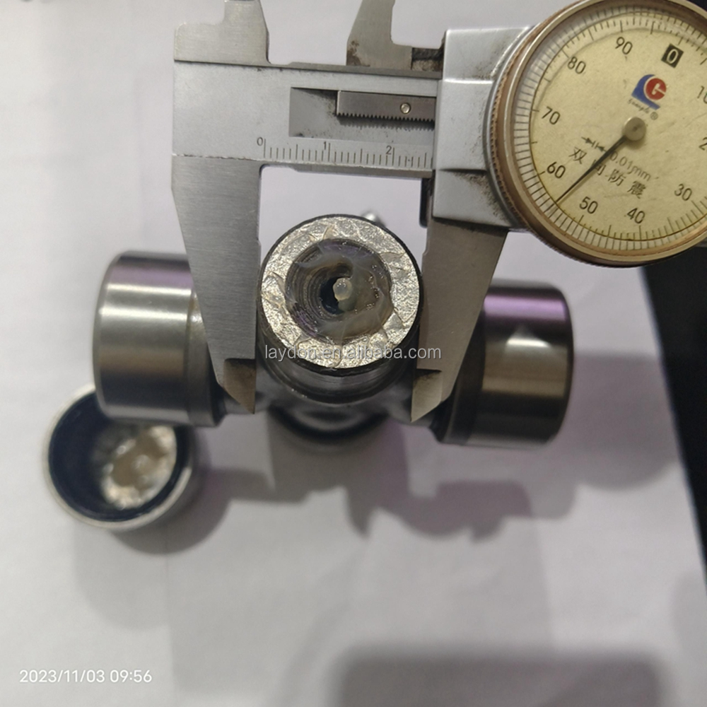 5-1509X 396 GUT14 HS172 04371-60010 T2978 UJ214 Universal Joint
