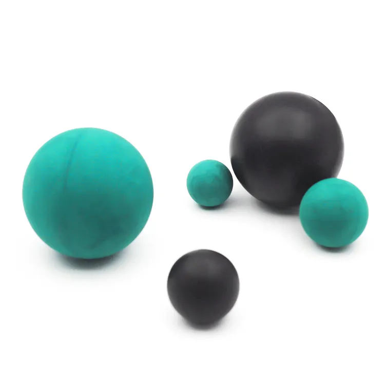 Professional OEM rubber supplier Customized solid rubber ball industrial oil resistance sealing FKM rubber ball